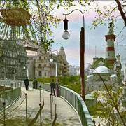 Paris Moving Sidewalk in 1900